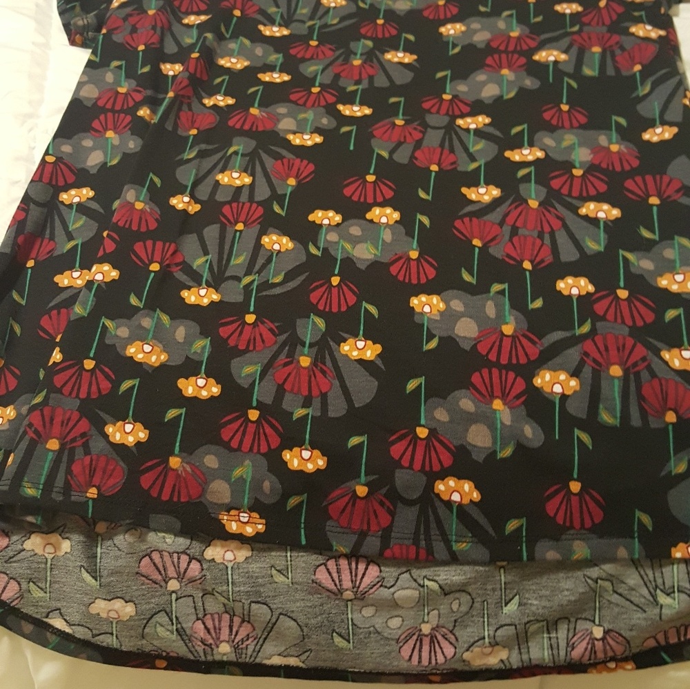 Lularoe tunic